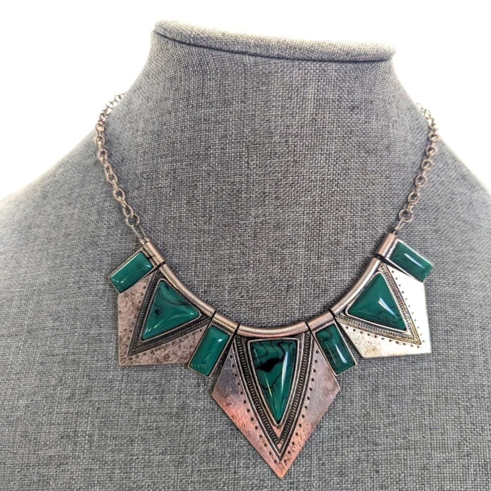 Southwestern Western Silver Tone Green Geometric Statement Bib Collar Necklace